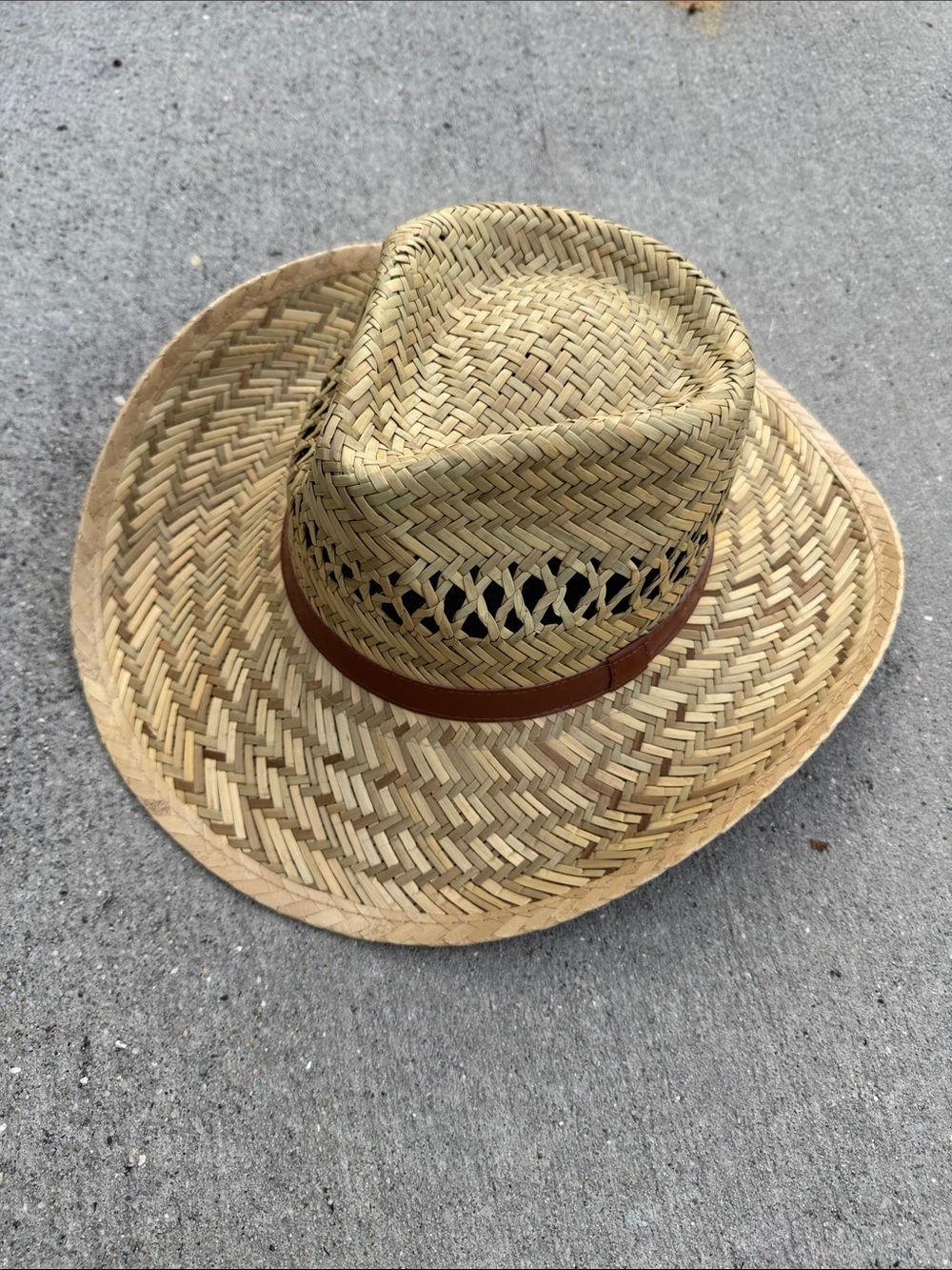 Dorfman Pacific Braided Straw Fedora Hat with Brown Band Size S